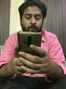 Snapshot of indihotguy chatting on 03.21.25 indihotguy online show from 03.21.25