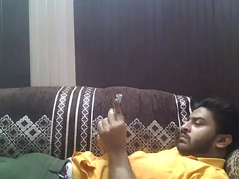 Snapshot of indihotguy chatting on 04.01.26 indihotguy online show from 04.01.26