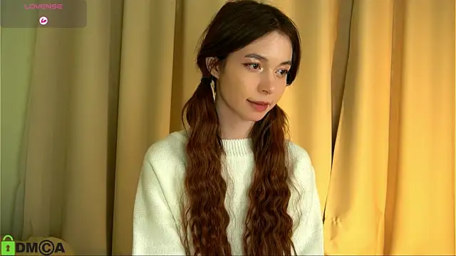 LittleOriana online show from 02.14.25