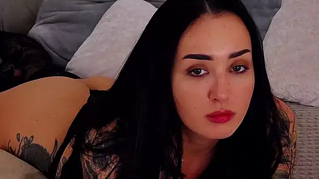 KimKhallifa online show from 03.01.25