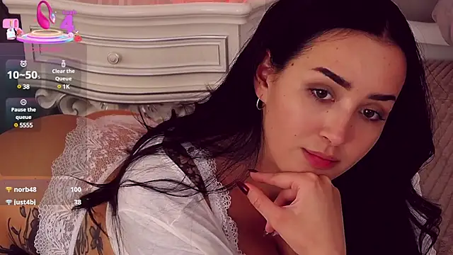 KimKhallifa online show from 03.05.25