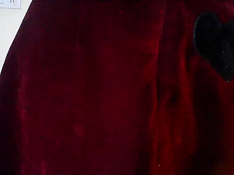 Snapshot of Naughty_Nayra chatting on 09.19.25 Naughty Nayra online show from 09.19.25