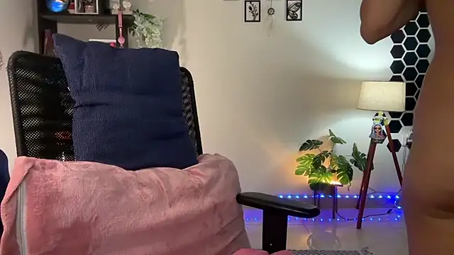 roseofvenom online show from 12.05.25