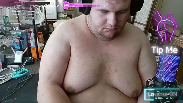 Snapshot of Hackensackneil chatting on 01.13.25 Hackensackneil online show from 01.13.25