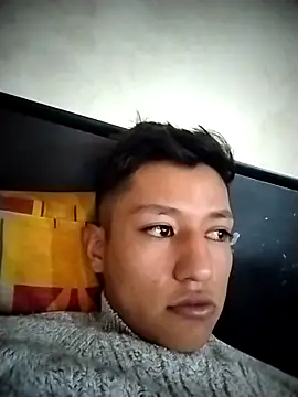 Snapshot of MartzJJ chatting on 10.28.25 MartzJJ online show from 10.28.25