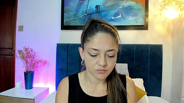 EloiseQuinn online show from 12.18.25