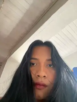 Snapshot of Ninabrunette18 chatting on 03.13.25 Ninabrunette18 online show from 03.13.25