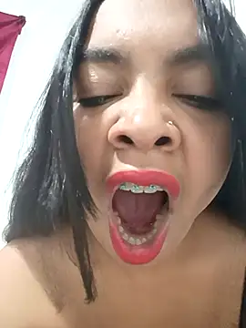 Brendabluee online show from 09.08.25