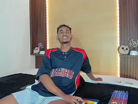 Snapshot of Evans777_ chatting on 01.08.25 Evans777 online show from 01.08.25