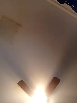 k1oudE online show from 02.10.26