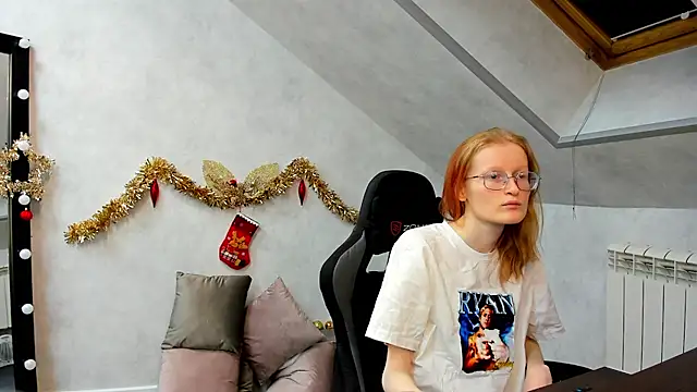 ElizabethHarpper online show from 01.07.25