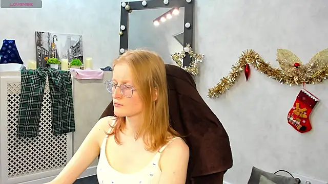 ElizabethHarpper online show from 01.18.25