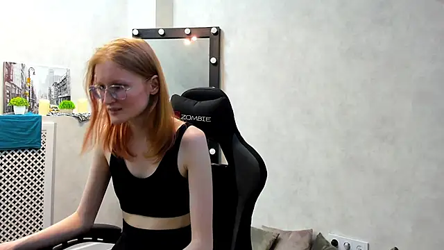 ElizabethHarpper online show from 02.06.25