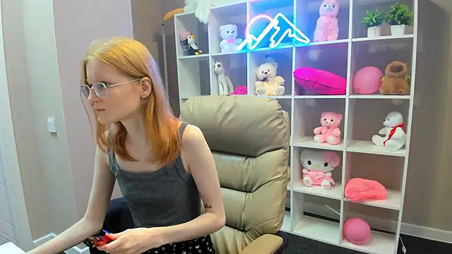 ElizabethHarpper online show from 02.28.25