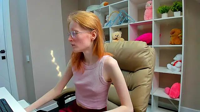 ElizabethHarpper online show from 03.12.25