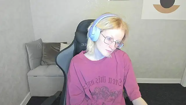 ElizabethHarpper online show from 09.19.25