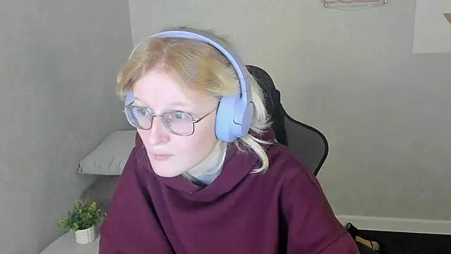 ElizabethHarpper online show from 11.14.25