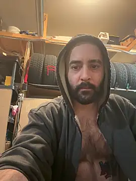 Snapshot of Faded-Solo chatting on 04.21.26 Faded-Solo online show from 04.21.26