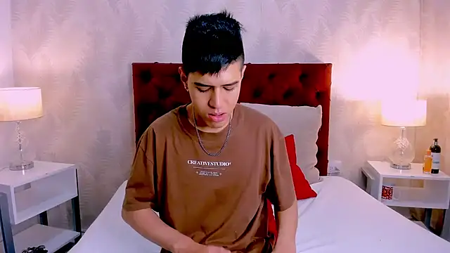 Snapshot of Angel_Khouri chatting on 02.04.25 Angel Khouri online show from 02.04.25