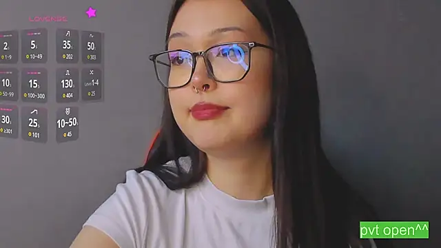 Snapshot of kittenrisha chatting on 02.13.25 kittenrisha online show from 02.13.25