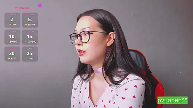 Snapshot of kittenrisha chatting on 02.15.25 kittenrisha online show from 02.15.25