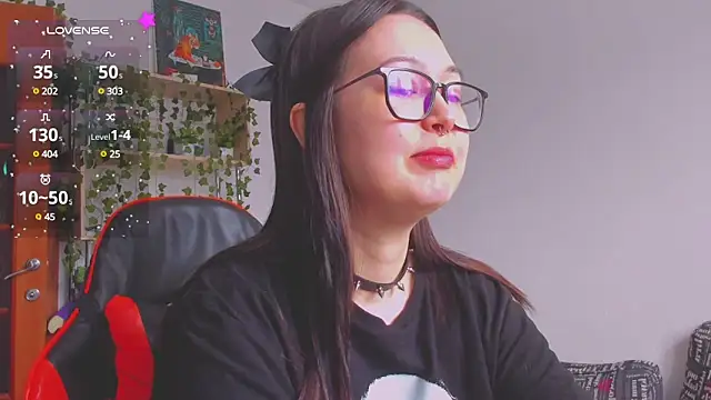 Snapshot of kittenrisha chatting on 03.12.25 kittenrisha online show from 03.12.25