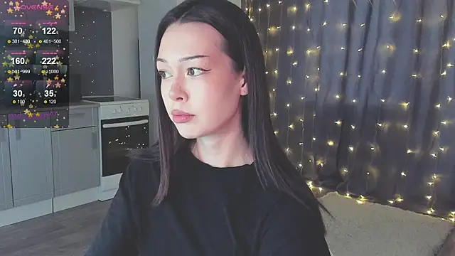 kittenrisha online show from 12.21.25