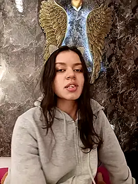 Danni shy online show from 02.17.25