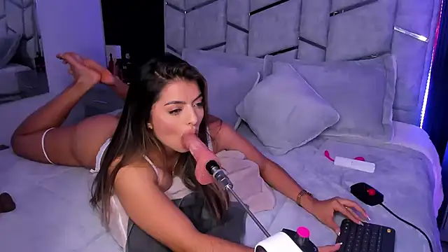 daniiphoeniixx online show from 01.21.25