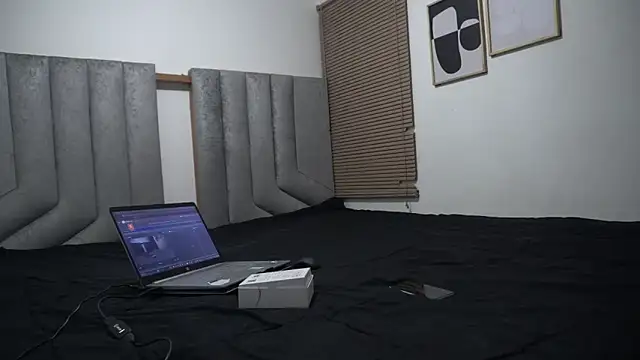 womantall99 online show from 03.31.26