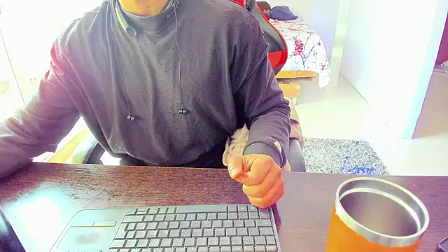 Adam Valenciia online show from 10.03.25