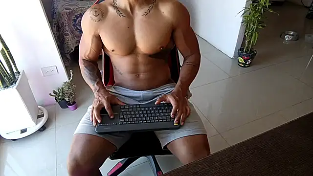 Adam Valenciia online show from 12.15.25