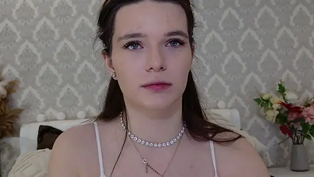 Nellie Medina online show from 03.04.25