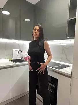 Snapshot of claraxjoyy chatting on 01.11.25 claraxjoyy online show from 01.11.25