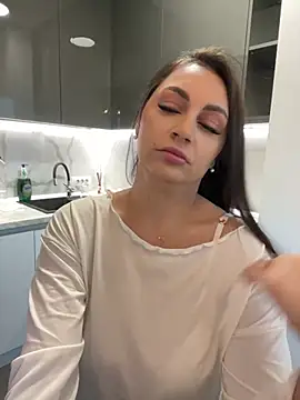 Snapshot of claraxjoyy chatting on 03.10.25 claraxjoyy online show from 03.10.25