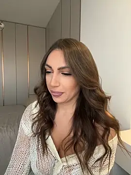 Snapshot of claraxjoyy chatting on 09.18.25 claraxjoyy online show from 09.18.25