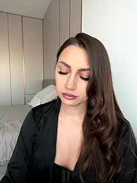 Snapshot of claraxjoyy chatting on 10.31.25 claraxjoyy online show from 10.31.25