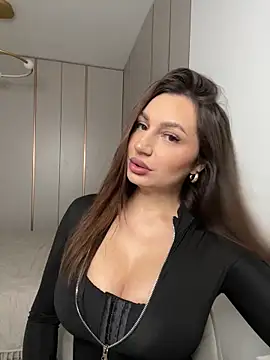 Snapshot of claraxjoyy chatting on 11.10.25 claraxjoyy online show from 11.10.25