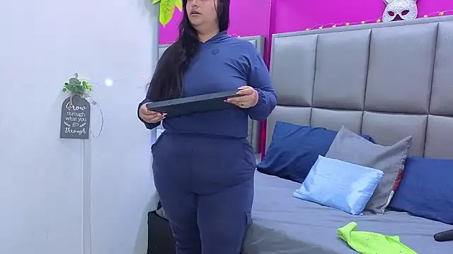 KRYSSTARITTER4 online show from 02.21.26