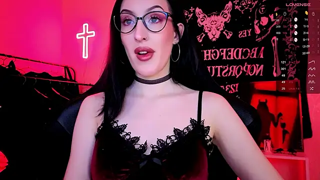 Miss Alice   online show from 03.20.26