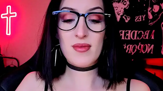Miss Alice   online show from 05.19.26