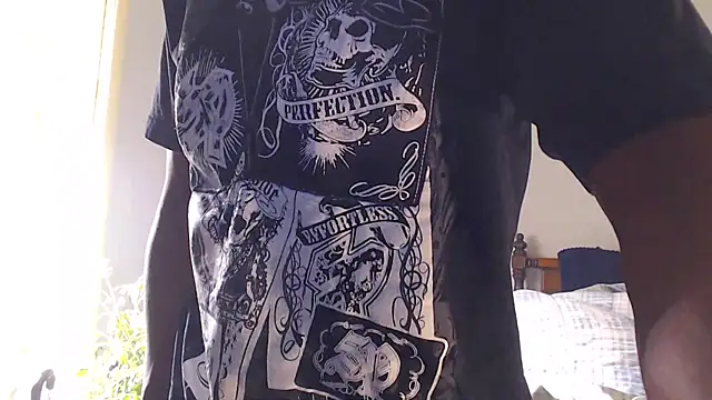 Snapshot of dominatingblacklove chatting on 01.23.25 dominatingblacklove online show from 01.23.25