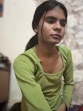Snapshot of Enna_Zarza_ chatting on 06.26.26 Enna Zarza online show from 06.26.26