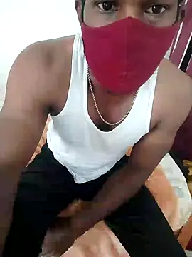 Snapshot of hot_boy_dic chatting on 12.29.24 hot boy dic online show from 12.29.24