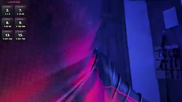 Snapshot of Henophiid chatting on 10.23.25 Henophiid online show from 10.23.25