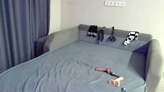 blaire  18 online show from 02.16.25