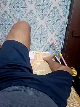 Snapshot of Bangalorious chatting on 01.12.25 Bangalorious online show from 01.12.25