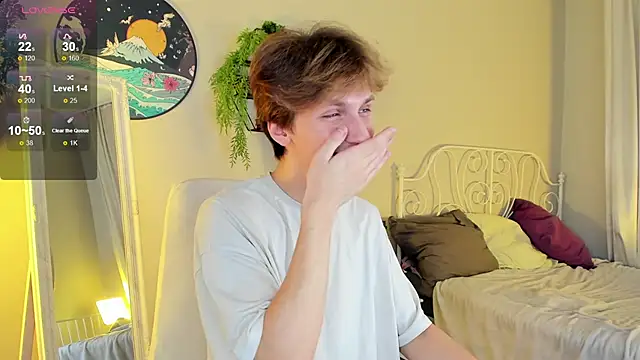 Snapshot of Adrian_Di chatting on 12.30.24 Adrian Di online show from 12.30.24