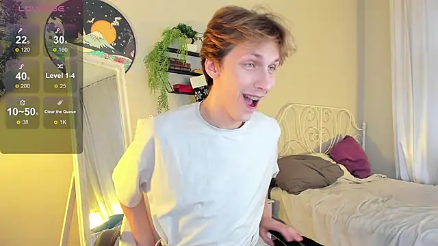 Snapshot of Adrian_Di chatting on 01.01.25 Adrian Di online show from 01.01.25