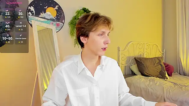 Snapshot of Adrian_Di chatting on 01.04.25 Adrian Di online show from 01.04.25